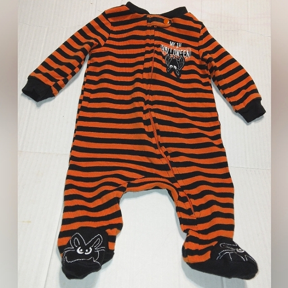 Adorable Newborn "My 1st Halloween" Bat theme sleep n play outfit~0-3mo. - Picture 4 of 14